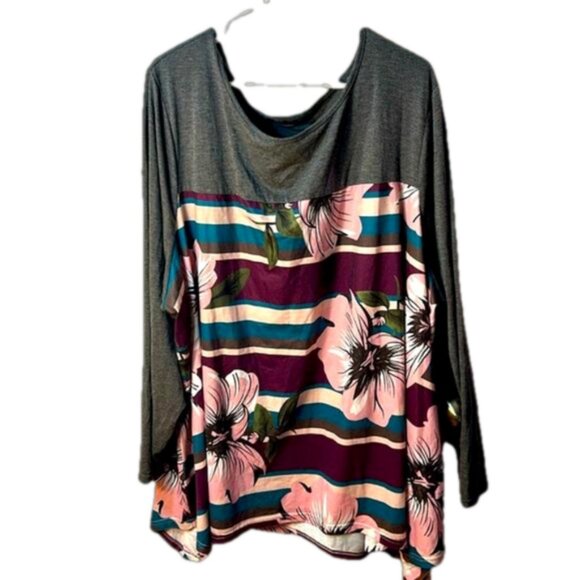 Size 28 Bloomchic floral tunic top - Picture 2 of 5